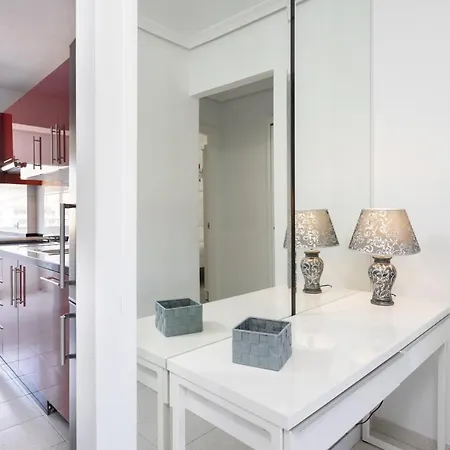 Black And White Free Wifi Apartment