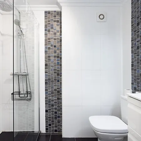 Apartament Black And White Free Wifi