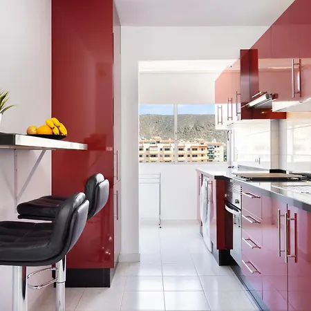 Black And White Free Wifi * 洛斯克里斯蒂亚诺斯