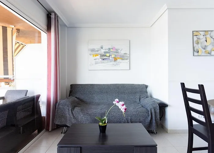 Black And White Free Wifi Apartamento