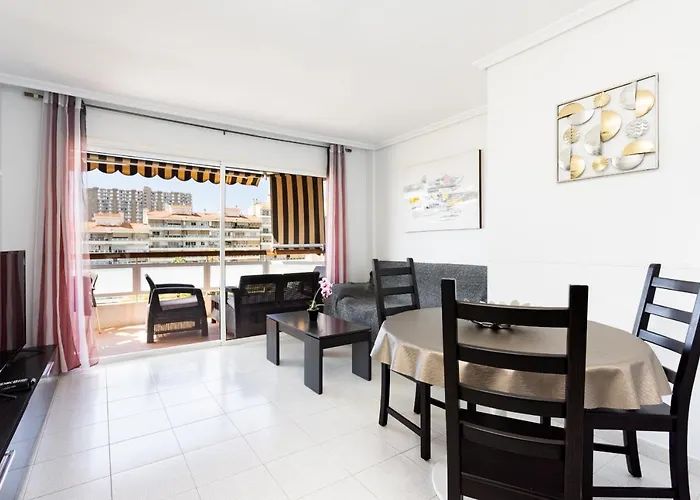 Black And White Free Wifi Apartamento Los Cristianos (Tenerife)
