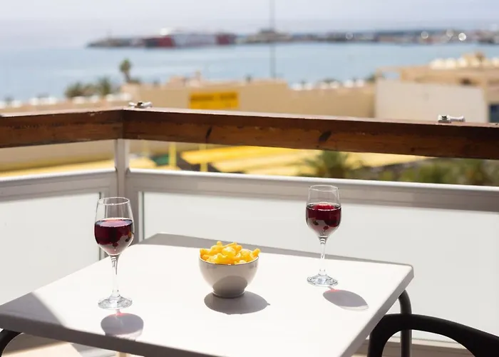 Apartamento Black And White Free Wifi