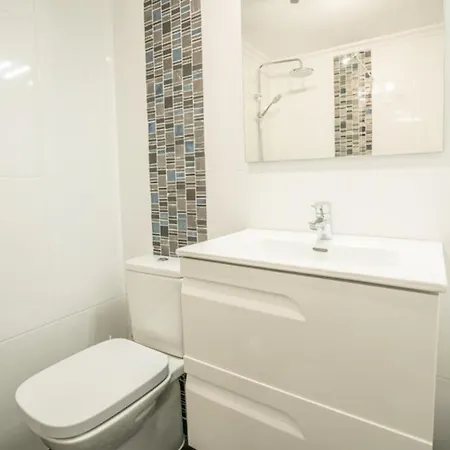Apartman Black And White Free Wifi *