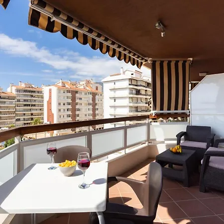 Apartman Black And White Free Wifi