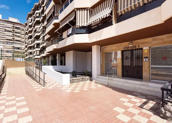 Black And White Free Wifi Apartment Los Cristianos (Tenerife)