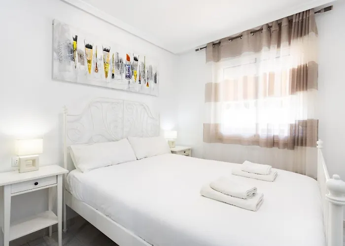 Black And White Free Wifi *